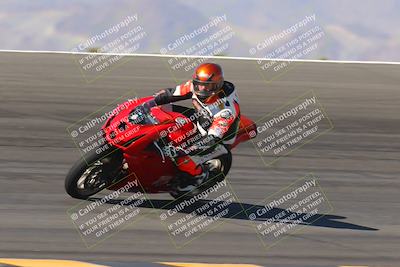 media/Nov-06-2023-Moto Forza (Mon) [[ce023d0744]]/4-Beginner Group/Session 2 (Bowl Tight Speed)/